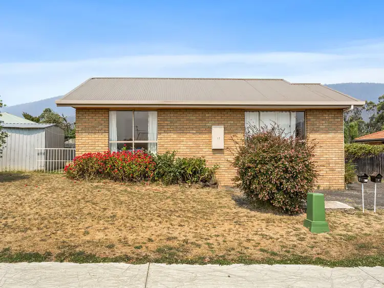 1/17 Acacia St, Huonville TAS 7109
