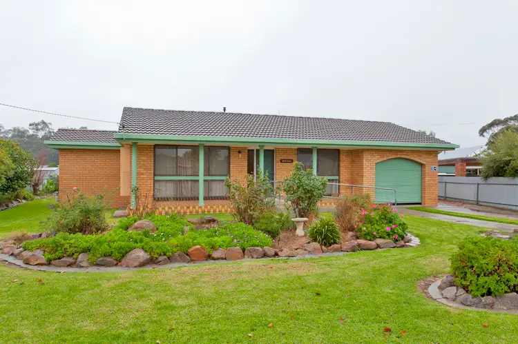 4 Fahey Crescent, Culcairn NSW 2660