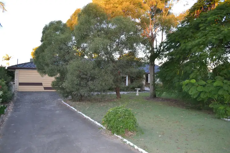 31 Fairsky Avenue, Mermaid Waters QLD 4218