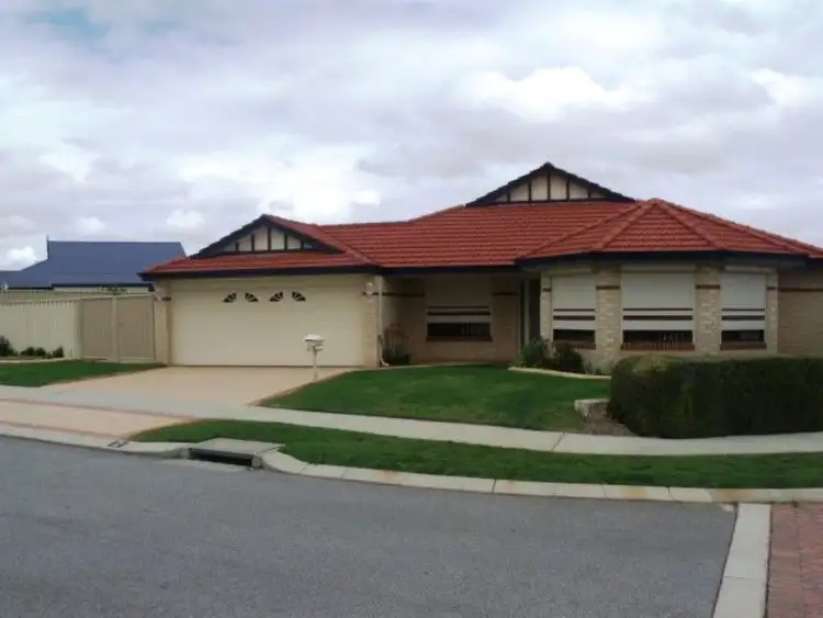 2 Ingham Way, Butler WA 6036