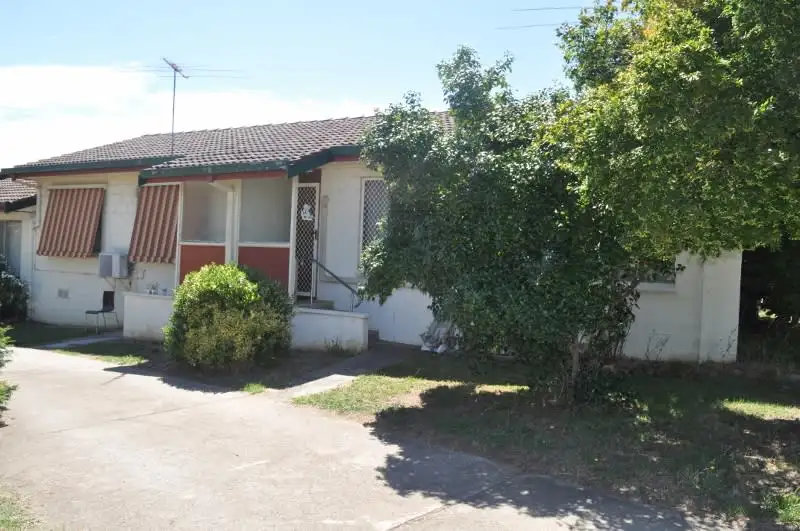 Main view of Homely unit listing, 1/4 Weramu St, Tallangatta VIC 3700