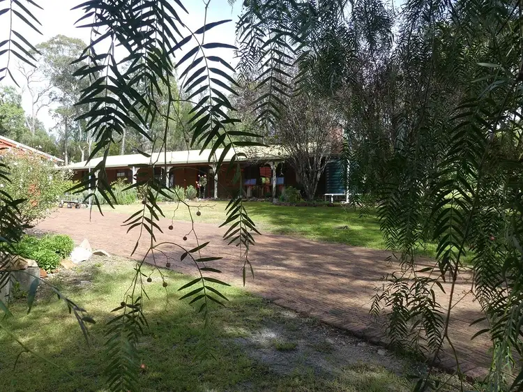 3 Lees Mountain Road, Stanthorpe QLD 4380