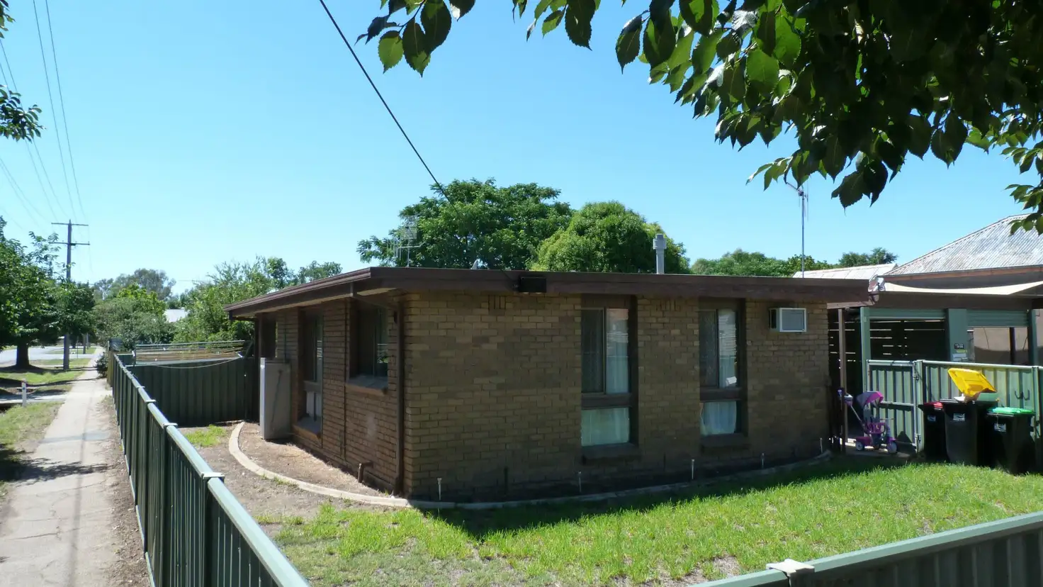 Main view of Homely block of units listing, 1-4/1 Nixon Street, Benalla VIC 3672