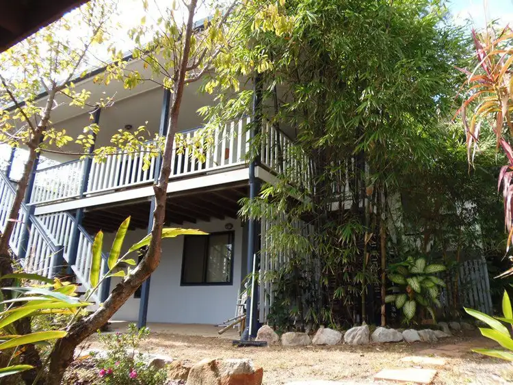 27 Bomburra Court, Rainbow Beach QLD 4581