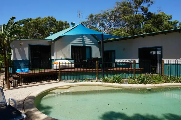11 Naiad Court, Rainbow Beach QLD 4581