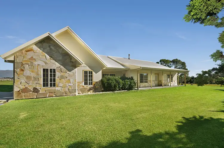30 Eric Drive, King Creek NSW 2446