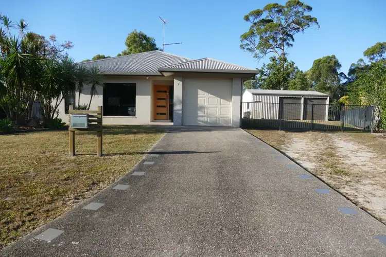 7 Edmondson Close, Cardwell QLD 4849
