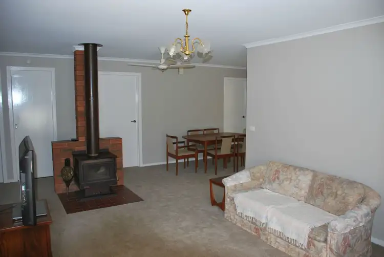 Fifth view of Homely house listing, 1 Hiles Court, Tocumwal NSW 2714