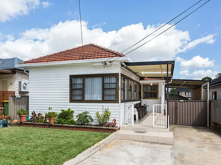 180 Rose Street, Yagoona NSW 2199