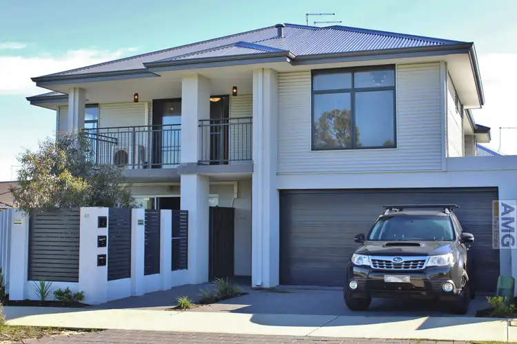 49 Plantagenet Crescent