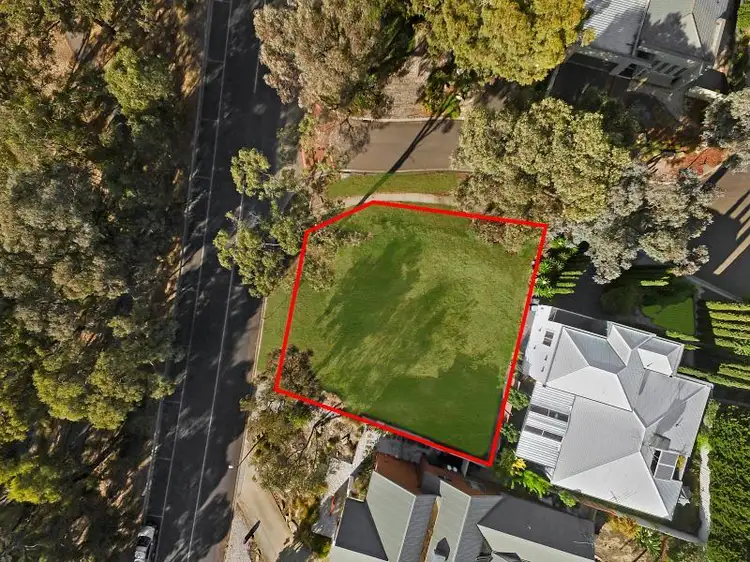 1 Lakewood Drive, Kennington VIC 3550