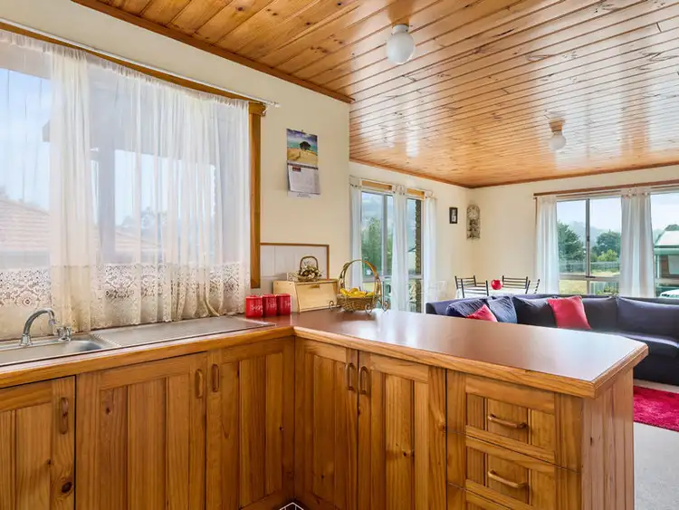 Sixth view of Homely unit listing, 1/17 Acacia St, Huonville TAS 7109
