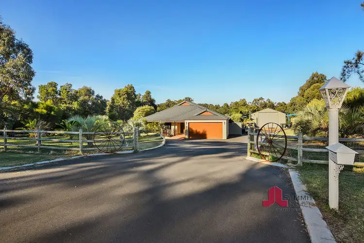 13 Craigie Drive, Roelands WA 6226