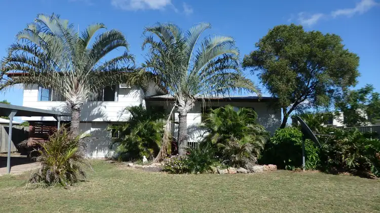 13 Queen Elizabeth Drive