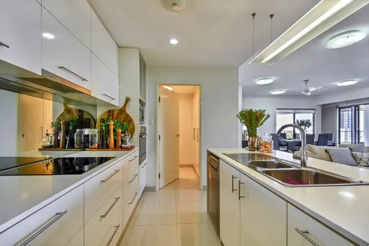 Fifth view of Homely unit listing, 10/130 Smith Street, Darwin City NT 800