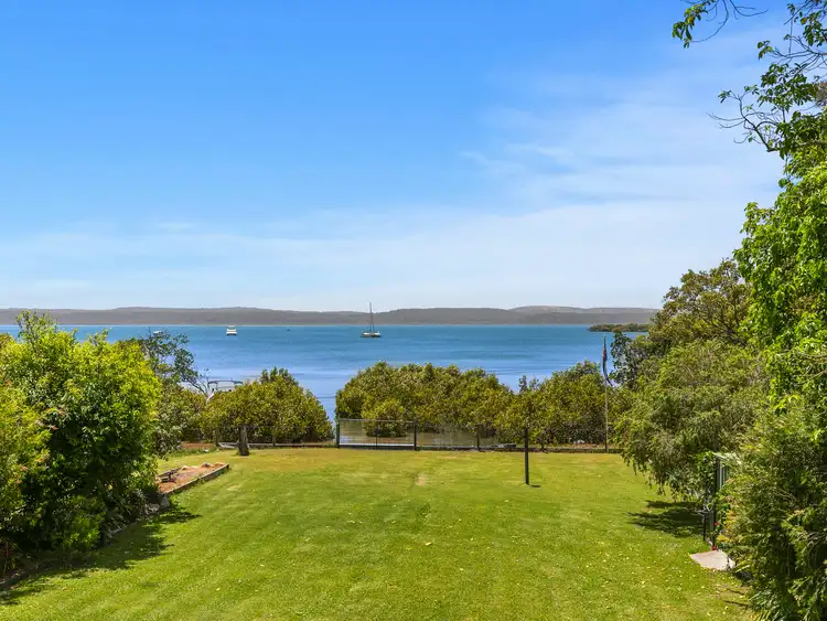 65 Beelong Street, Macleay Island QLD 4184