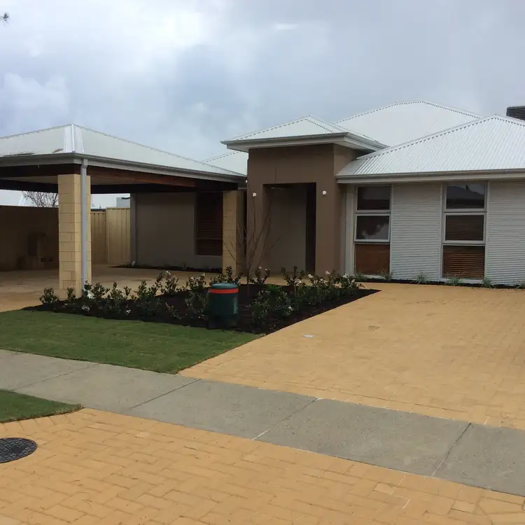 Second view of Homely house listing, 8 Duncombe Grove, Quinns Rocks WA 6030