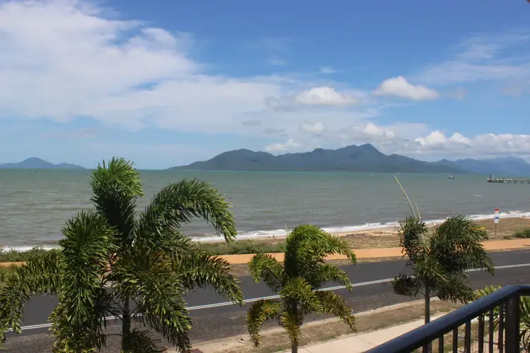 2/160 Victoria Street, Cardwell QLD 4849