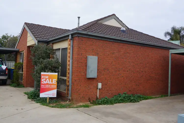 4/16 Helmer St, Mooroopna VIC 3629