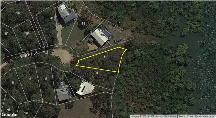 9 Boat Harbour Avenue St, Macleay Island QLD 4184