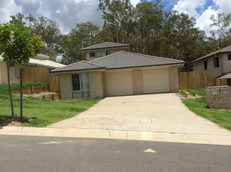1/8 Hermes Way, Wulkuraka QLD 4305