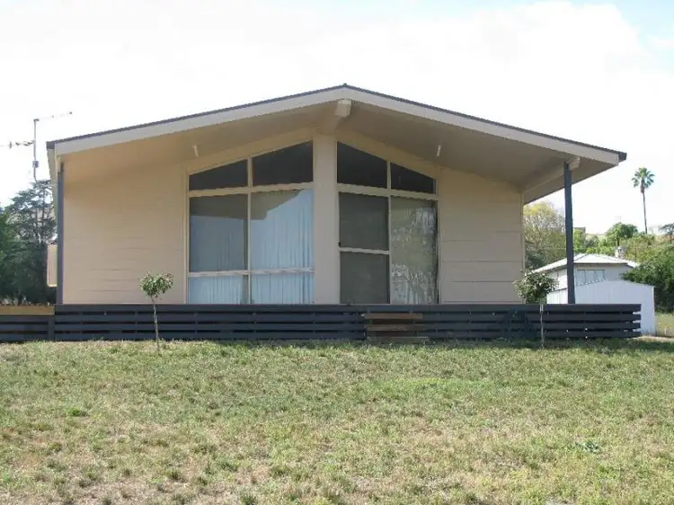 2 Walter Place