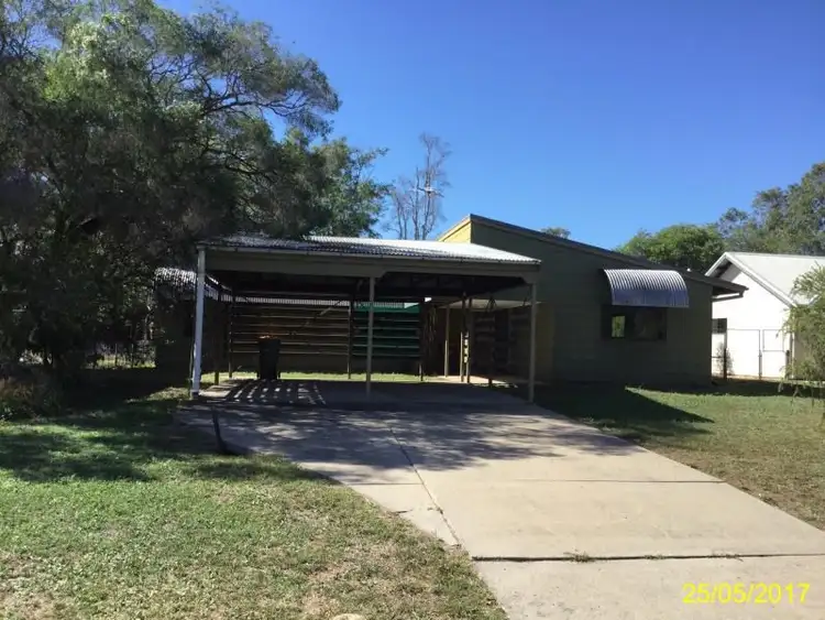 8 Walsh Avenue, Blackwater QLD 4717
