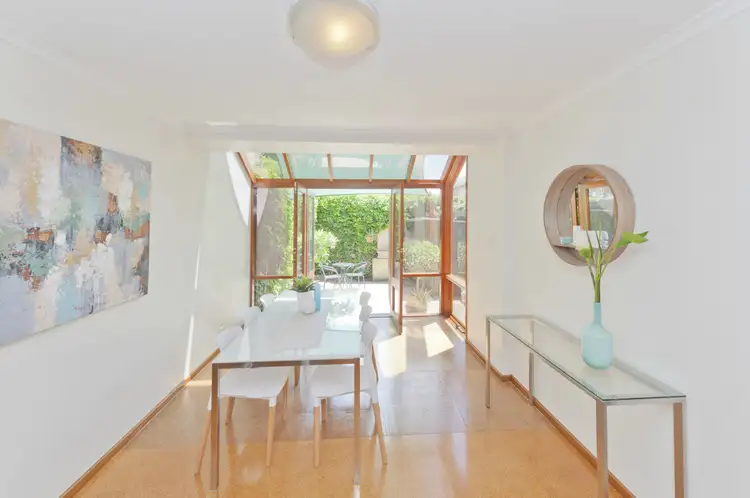 6 Angas Court, Adelaide SA 5000