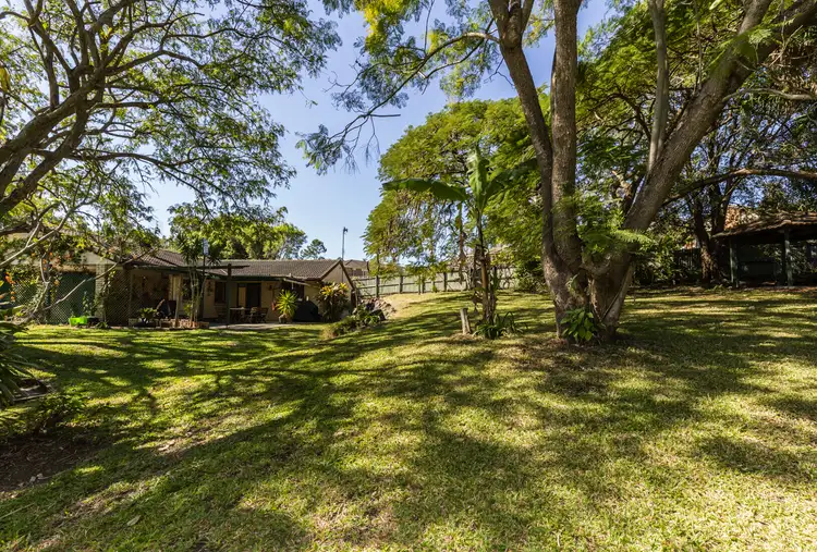 63 Cooloolabin Rd, Yandina QLD 4561
