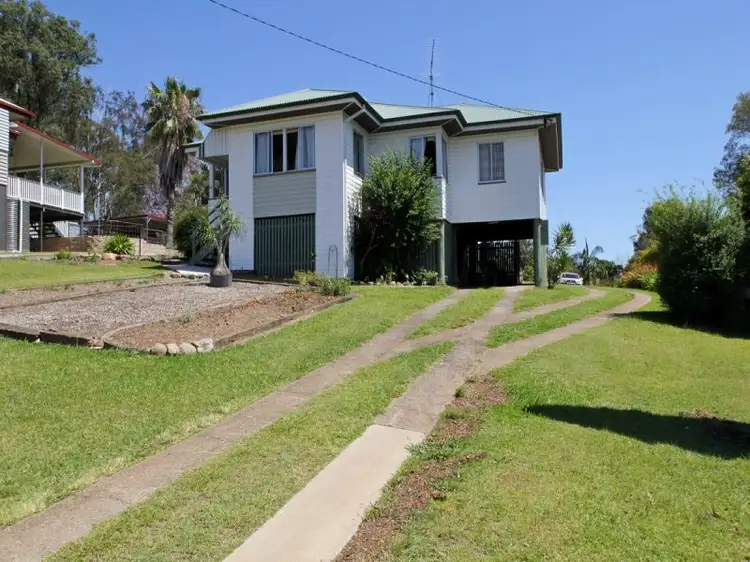 12 McCauley Street, Kilcoy QLD 4515