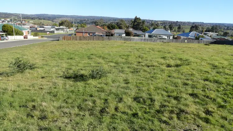 1 Regnans Close, St Leonards TAS 7250