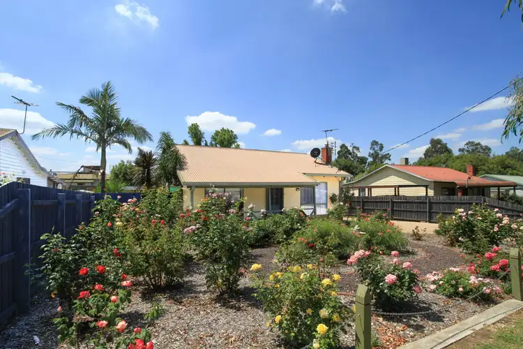 55 Maffra Road, Heyfield VIC 3858