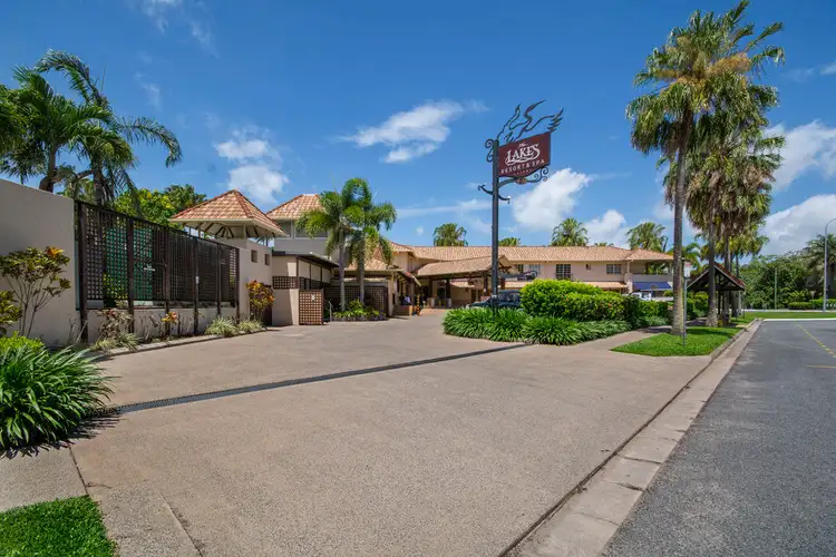 1711/2 Greenslopes Street, Cairns North QLD 4870