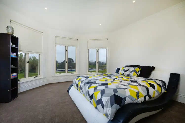 Fifth view of Homely house listing, 9 Lauren Ct, Table Top NSW 2640