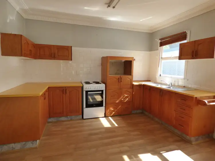 Sixth view of Homely house listing, 7 Moreton Ave, Redcliffe QLD 4020
