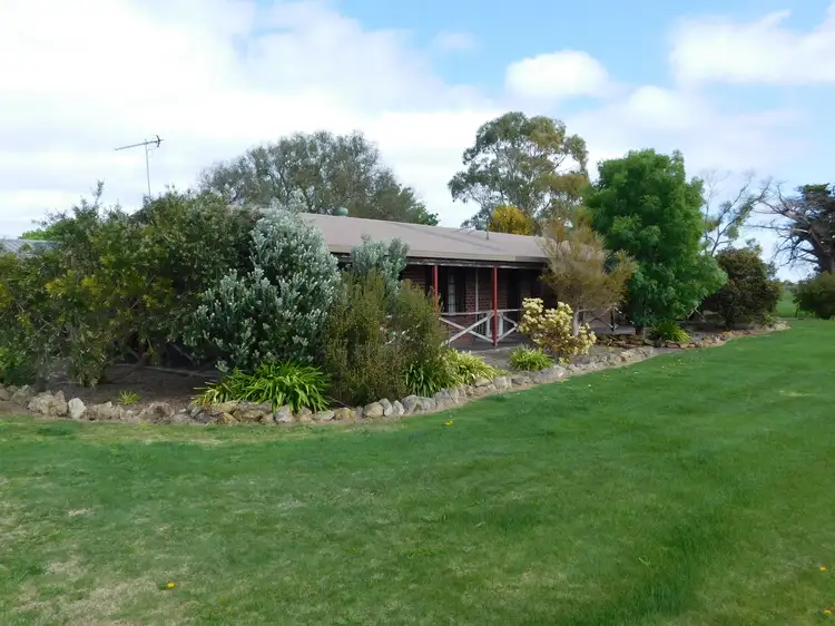15 McLeans Lane, Monbulla SA 5277