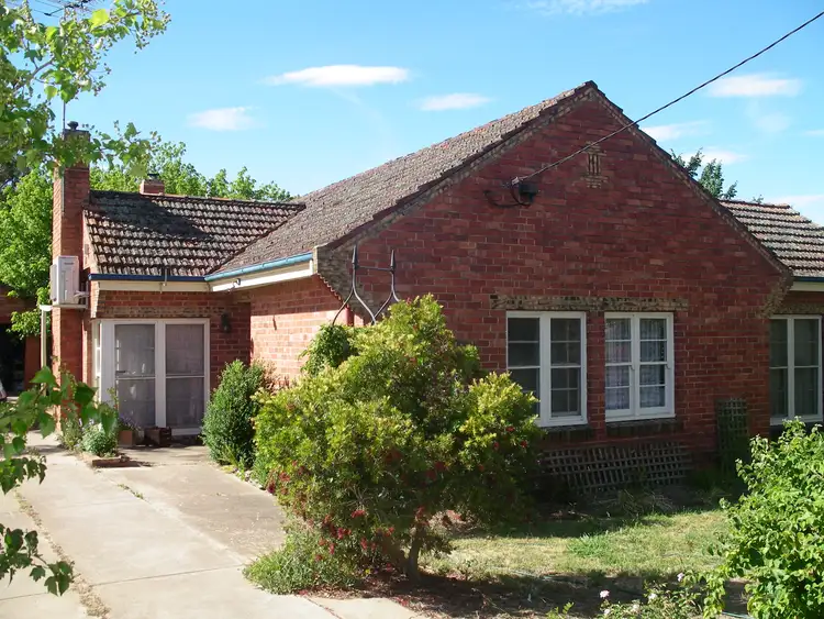 Second view of Homely house listing, 10 Kerr St, Wedderburn VIC 3518
