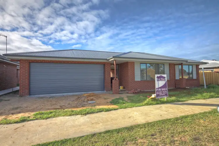 28 Palm Avenue, Paynesville VIC 3880