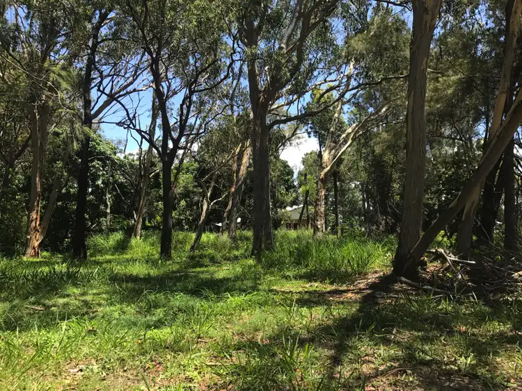 10 Allambie Street, Macleay Island QLD 4184