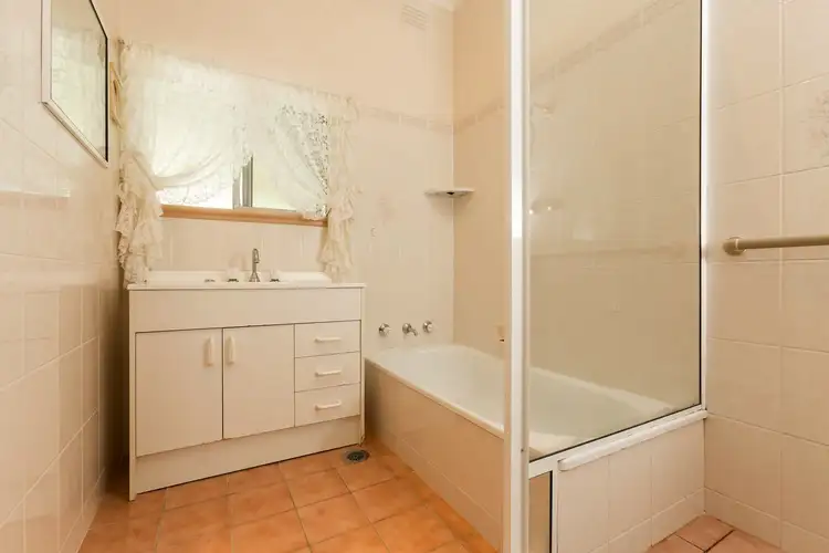 Sixth view of Homely house listing, 948 Tullimbar St, North Albury NSW 2640