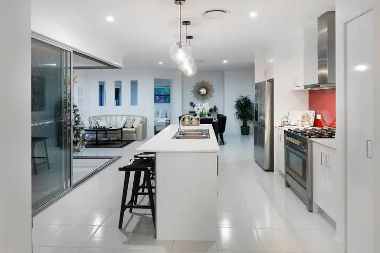 35 Homestead Cct, Maudsland QLD 4210