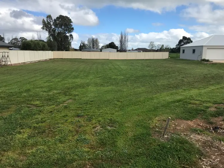 11 Miamba Close, Penola SA 5277