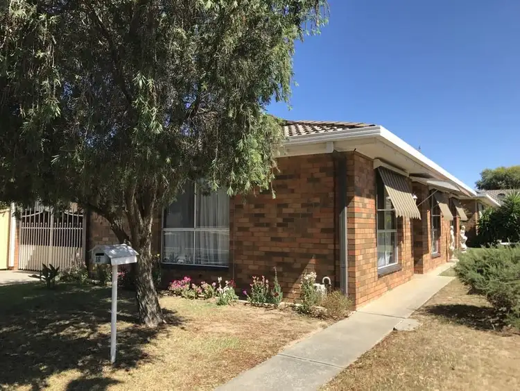 18 Townsend St, Flora Hill VIC 3550