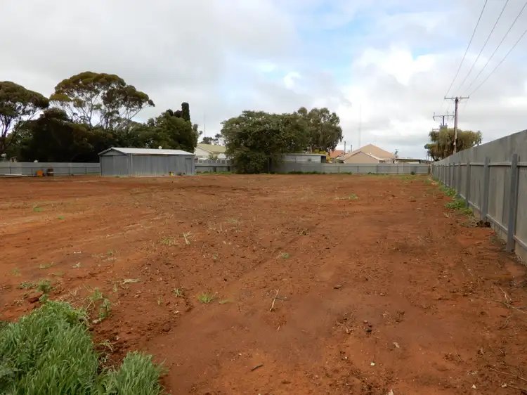 2 Frith Road, Crystal Brook SA 5523