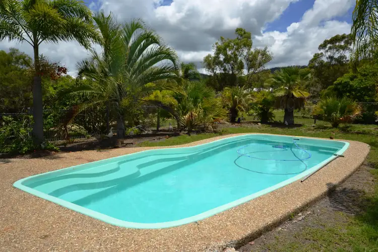 11 Mark Cl, Bouldercombe QLD 4702