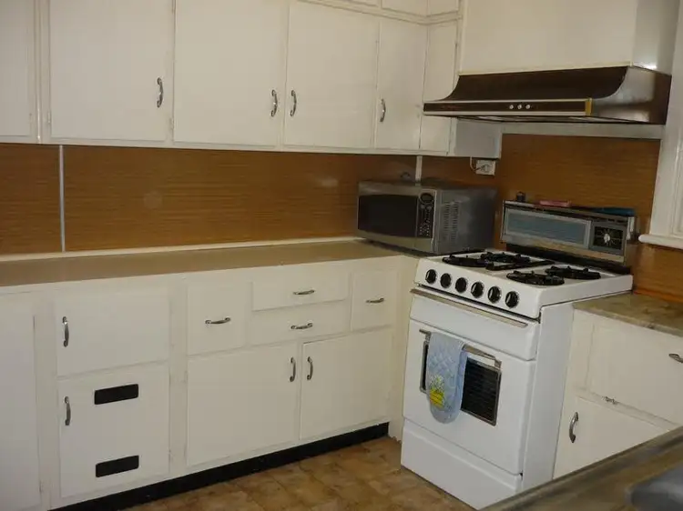 Fifth view of Homely house listing, 4 Maunsell Street, Charlton VIC 3525