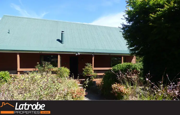 8-11 RED JACKET COURT, Rawson VIC 3825