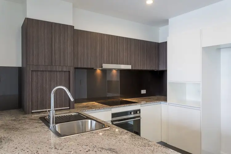 Sixth view of Homely unit listing, 305/29-31 Caroline Street, Woody Point QLD 4019