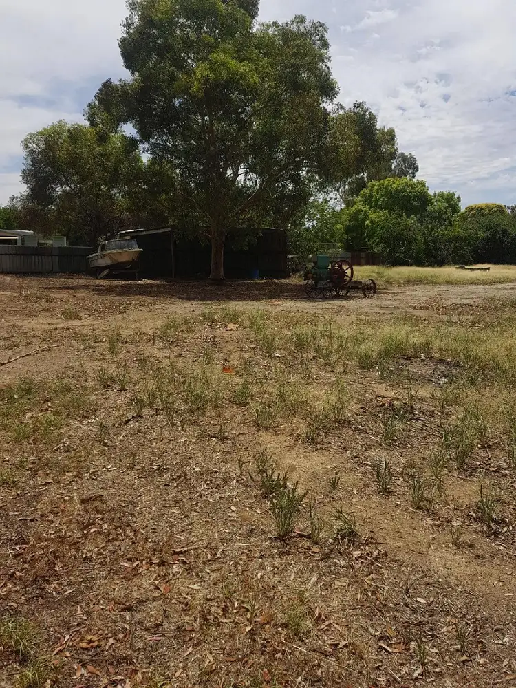 125-129 Hammer St, Howlong NSW 2643