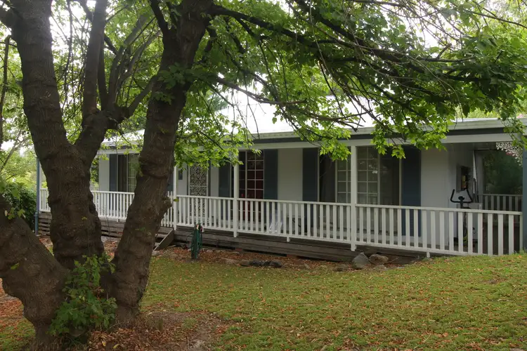 114 Bridge St, Uralla NSW 2358